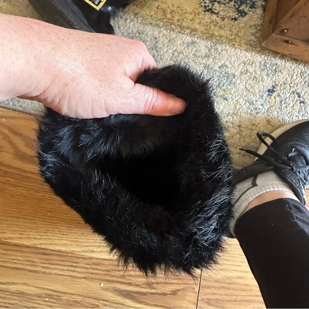 Tory Burch Size 6.5 Jaden Rabbit Fur Suede Leather Boots Black